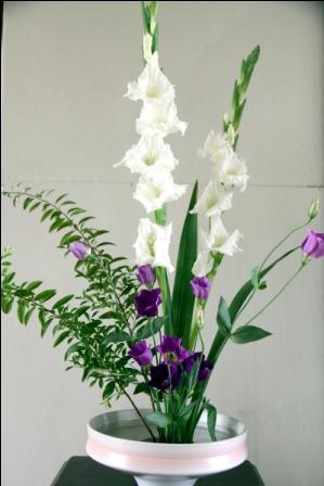 リンドウ グラジオラス 旭川実業高等学校 学校法人 北海道立正学園