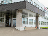 職員・来客用玄関